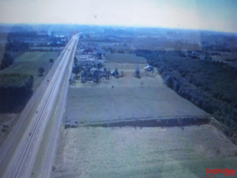 TERRENO AS MARGENS DA BR 101 EM ARARANGUÁ/SC