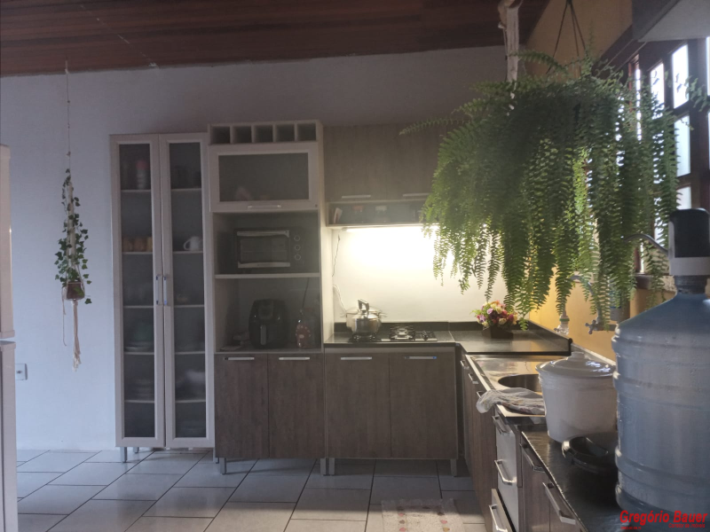 CASA EM ARARANGUÁ/SC